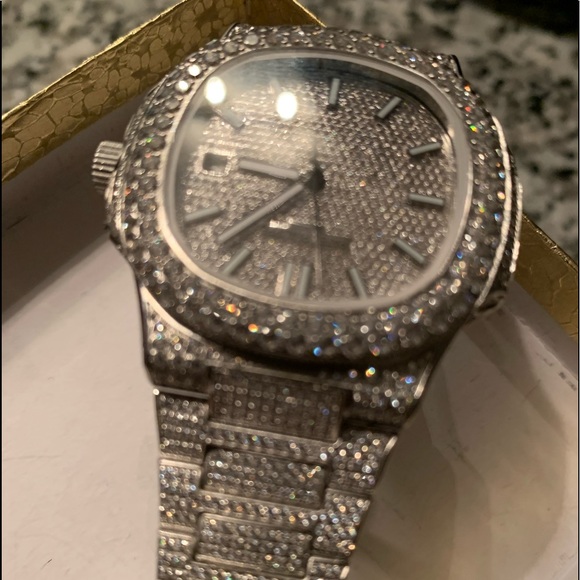 WATCH - Picture 2 of 8